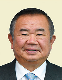 岸 善一郎